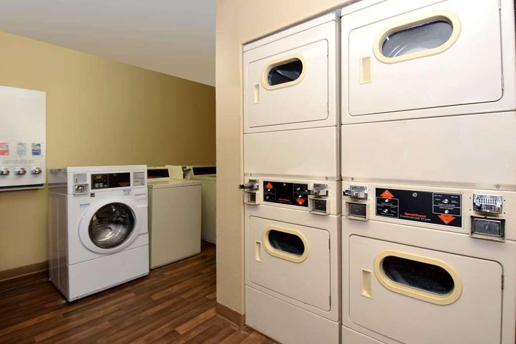 Extended Stay America Suites - Washington, Dc - Landover Ларго Екстериор снимка
