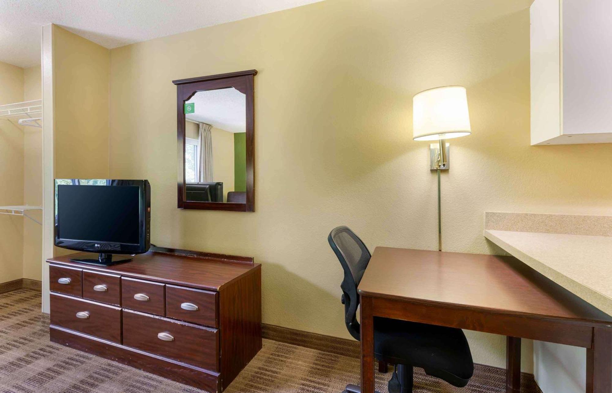 Extended Stay America Suites - Washington, Dc - Landover Ларго Екстериор снимка