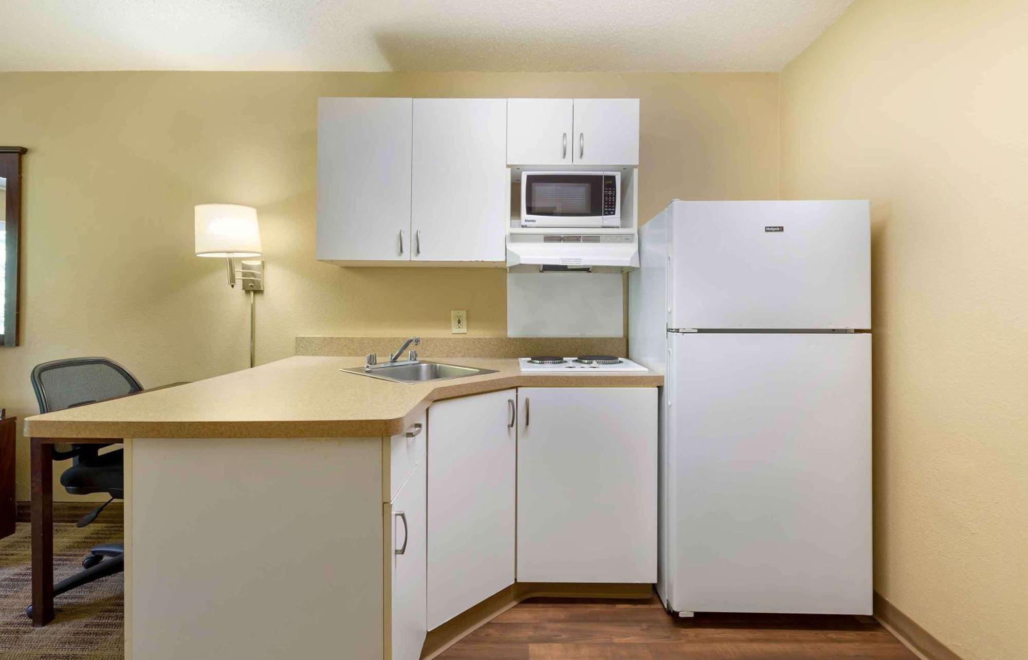 Extended Stay America Suites - Washington, Dc - Landover Ларго Екстериор снимка